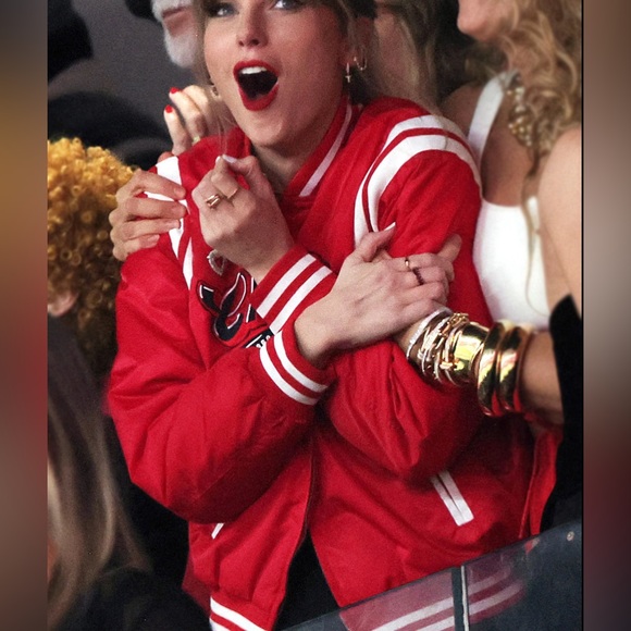 WEAR by Erin Andrews KC Chiefs Taylor Swift Super Bowl LVIII Jacket Size Medium - Picture 7 of 10